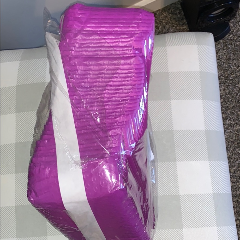 Small 4x8 Shipping envelopes